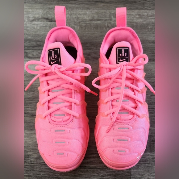 **LIKE NEW** Nike Air VaporMax Vapor Max Plus Sz 6.5 Vibrant Neon Bubblegum Pink - Picture 4 of 12